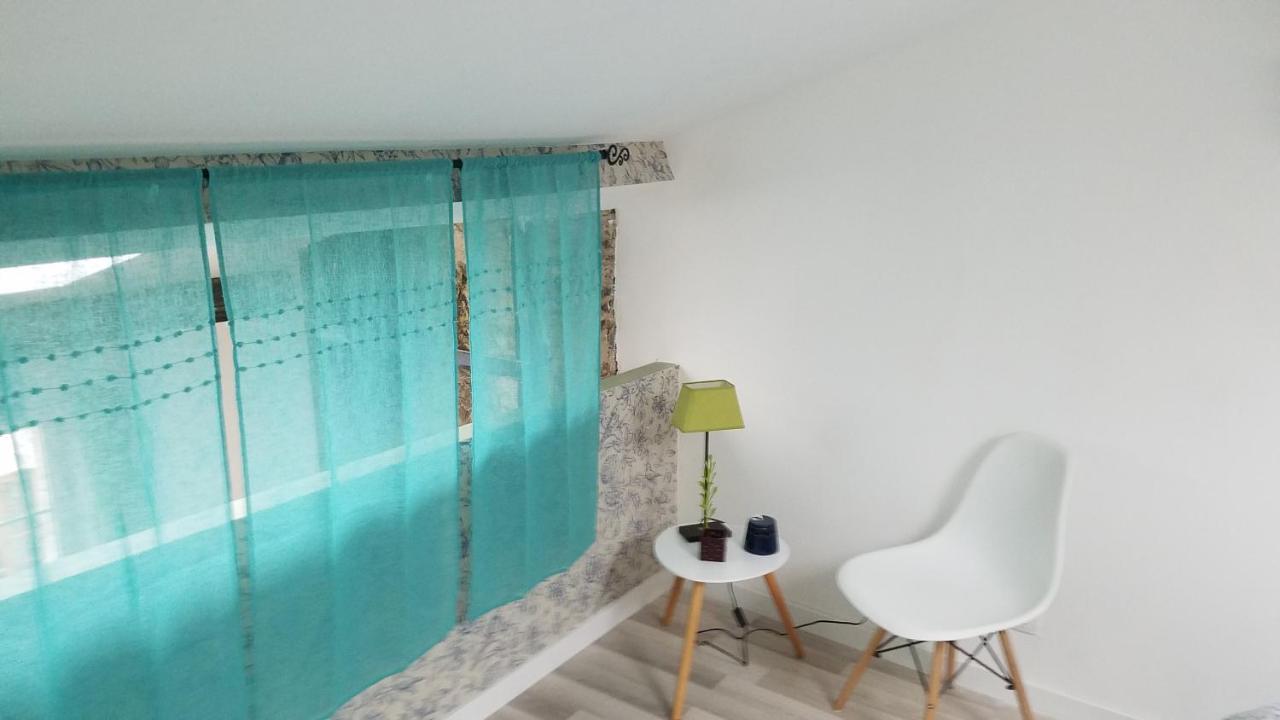 Tournus Castrum Romain- Loft 90M2 - 3 Etoiles - Petit Box Velo - 5Mn Autoroute Exterior photo